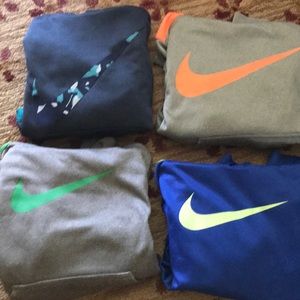 Boy’s Nike Sweatshirts Size M